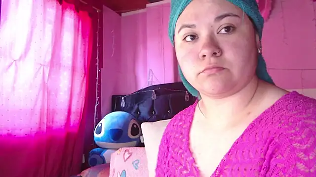 NikkiRous  online show from February 11, 2026, 2:00 pm