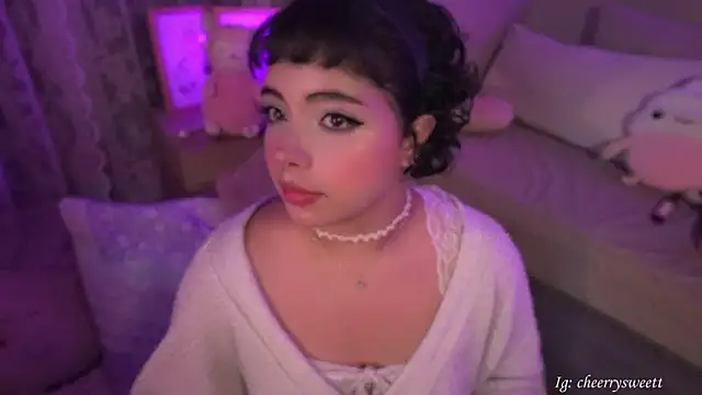 Snapshot of Cheerrysweett chatting on July 14, 2026, 3:44 am Cheerrysweett online show from July 14, 2026, 3:44 am