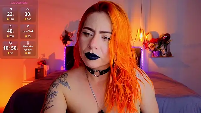 Snapshot of Dulce_charlottee chatting on October 29, 2025, 7:59 pm Dulce charlottee online show from October 29, 2025, 7:59 pm