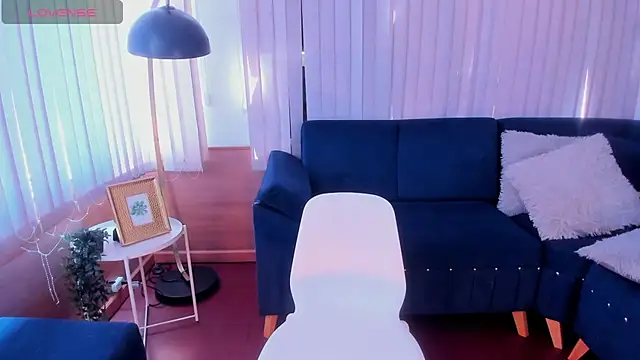 cami cruzz online show from February 1, 2025, 8:26 pm