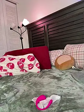 Snapshot of BrattyBae_xo chatting on March 2, 2025, 9:54 pm BrattyBae xo online show from March 2, 2025, 9:54 pm