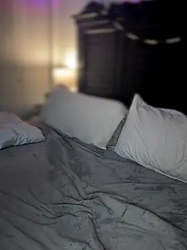 Snapshot of BrattyBae_xo chatting on November 3, 2025, 6:42 pm BrattyBae xo online show from November 3, 2025, 6:42 pm