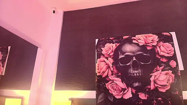 Snapshot of EvaaFoxxy1 chatting on February 5, 2026, 11:48 am EvaaFoxxy1 online show from February 5, 2026, 11:48 am