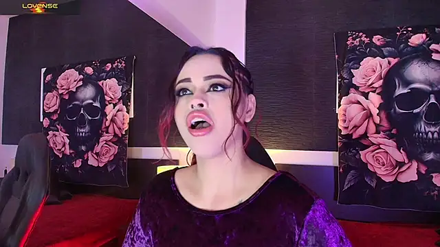 EvaaFoxxy1 online show from March 8, 2026, 12:09 pm