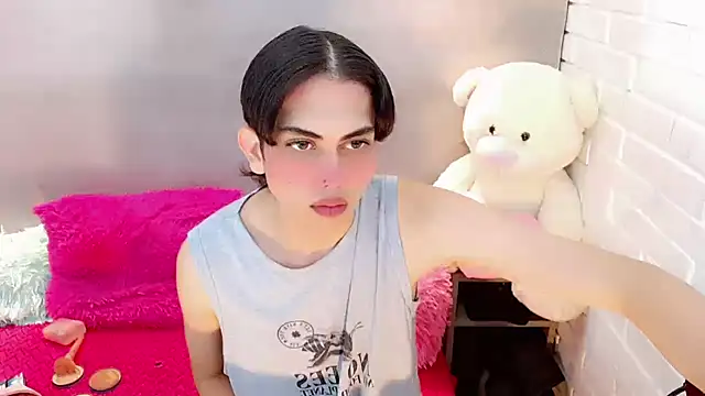 Snapshot of Daniela_Pink_ chatting on September 19, 2025, 7:47 pm Daniela Pink online show from September 19, 2025, 7:47 pm