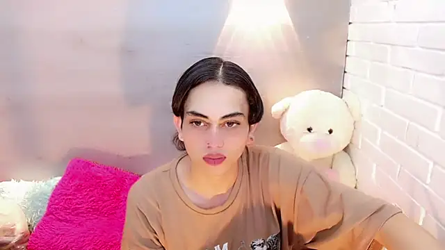 Snapshot of Daniela_Pink_ chatting on October 9, 2025, 7:34 pm Daniela Pink online show from October 9, 2025, 7:34 pm