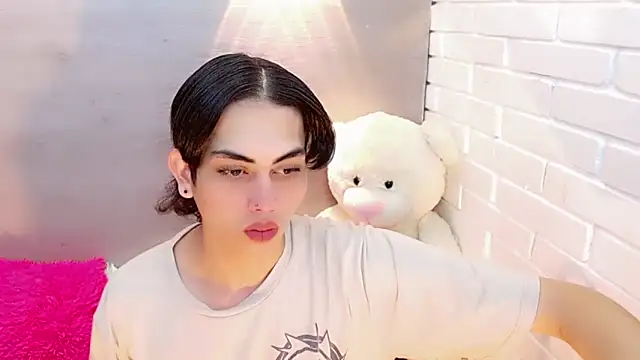 Snapshot of Daniela_Pink_ chatting on October 10, 2025, 7:57 pm Daniela Pink online show from October 10, 2025, 7:57 pm