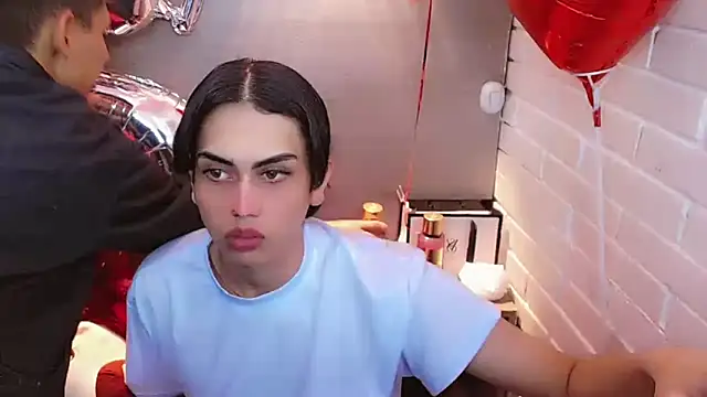 Snapshot of Daniela_Pink_ chatting on October 21, 2025, 7:03 pm Daniela Pink online show from October 21, 2025, 7:03 pm