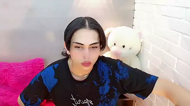 Snapshot of Daniela_Pink_ chatting on November 12, 2025, 7:35 pm Daniela Pink online show from November 12, 2025, 7:35 pm