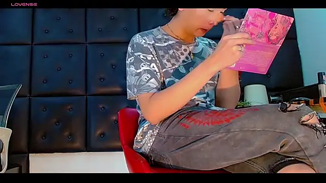 Snapshot of Daniela_Pink_ chatting on July 14, 2026, 6:57 pm Daniela Pink online show from July 14, 2026, 6:57 pm