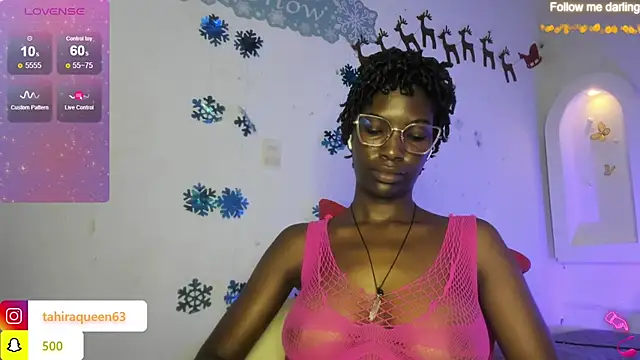 Snapshot of Tahira_21_ chatting on January 10, 2025, 11:18 pm Tahira 21 online show from January 10, 2025, 11:18 pm