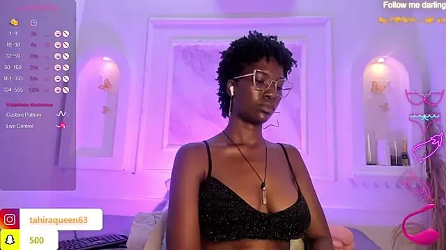 Snapshot of Tahira_21_ chatting on January 25, 2025, 3:52 pm Tahira 21 online show from January 25, 2025, 3:52 pm