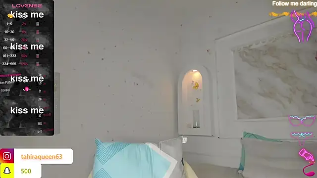 Snapshot of Tahira_21_ chatting on March 8, 2025, 7:20 pm Tahira 21 online show from March 8, 2025, 7:20 pm