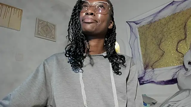 Snapshot of Tahira_21_ chatting on October 27, 2025, 6:45 pm Tahira 21 online show from October 27, 2025, 6:45 pm