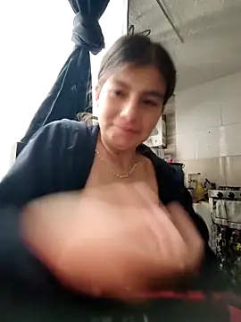 Snapshot of Sasha_smith23 chatting on October 11, 2025, 11:42 am Sasha smith23 online show from October 11, 2025, 11:42 am