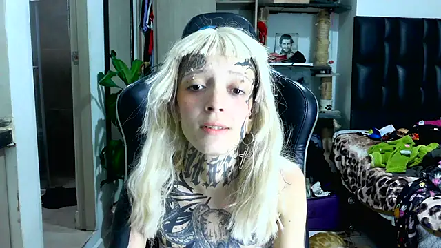 Snapshot of barbara_anal_squirt_ chatting on September 16, 2025, 4:02 am barbara anal squirt online show from September 16, 2025, 4:02 am