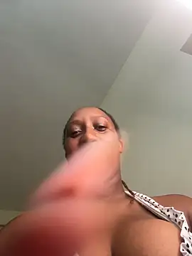 CarlaBeckky online show from November 2, 2025, 7:33 am