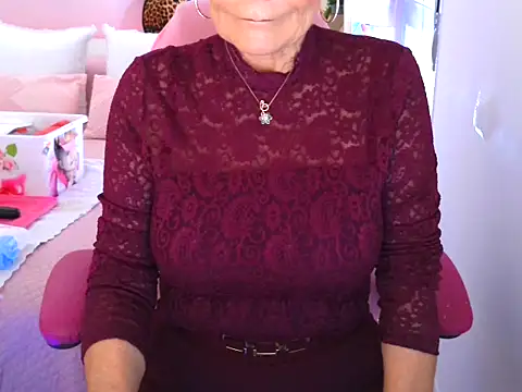 aubade246 online show from March 13, 2026, 12:01 pm