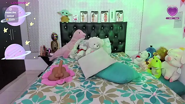 Snapshot of redgirlofficial chatting on September 26, 2025, 3:54 am redgirlofficial online show from September 26, 2025, 3:54 am