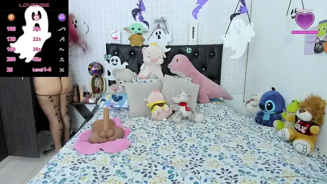 Snapshot of redgirlofficial chatting on October 29, 2025, 4:26 am redgirlofficial online show from October 29, 2025, 4:26 am