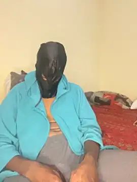 Gifttheskimaskboy online show from April 23, 2026, 8:33 pm
