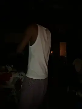 Gifttheskimaskboy online show from May 2, 2026, 7:19 pm
