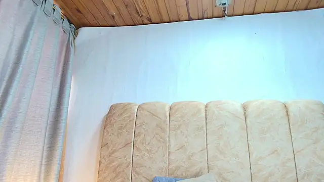 Zoe Curvy online show from November 26, 2025, 12:39 pm