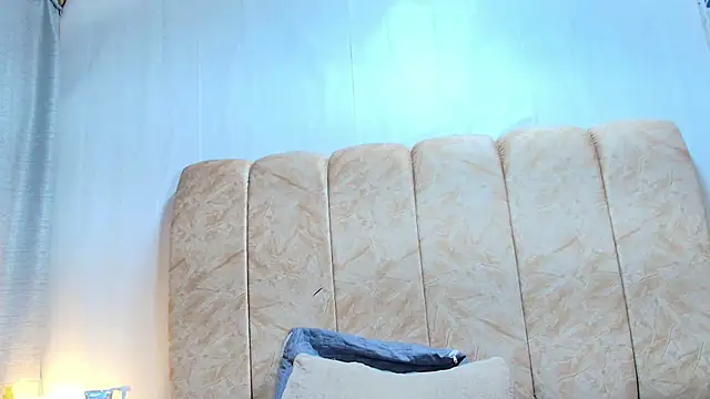 Zoe Curvy online show from January 19, 2026, 12:31 pm