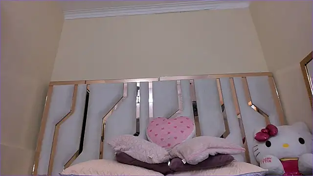 TifanyChill online show from February 4, 2025, 2:39 am