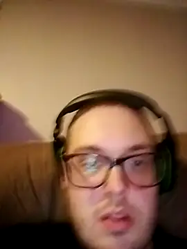 Snapshot of 420getsmehorny chatting on December 7, 2024, 12:41 am 420getsmehorny online show from December 7, 2024, 12:41 am