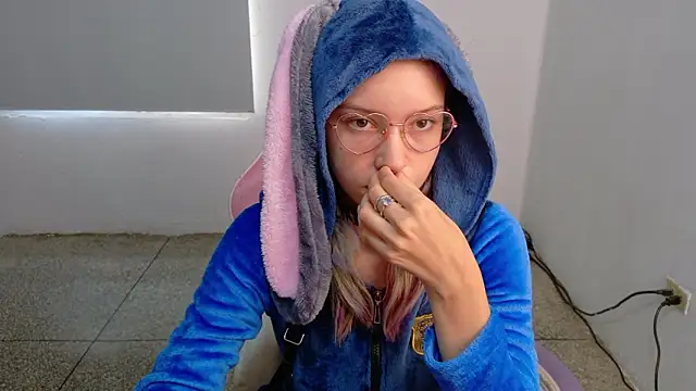 Snapshot of WandaDoll chatting on March 12, 2026, 12:11 pm WandaDoll online show from March 12, 2026, 12:11 pm