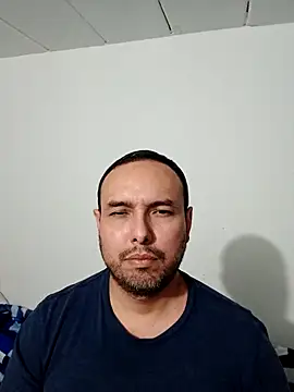 Snapshot of ElSunEagle chatting on September 21, 2025, 4:14 am ElSunEagle online show from September 21, 2025, 4:14 am