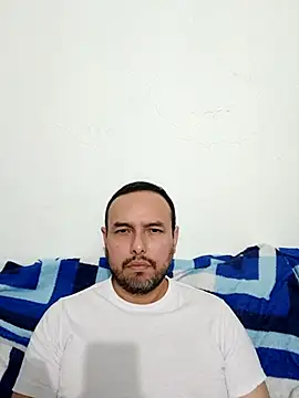 Snapshot of ElSunEagle chatting on September 28, 2025, 3:45 am ElSunEagle online show from September 28, 2025, 3:45 am