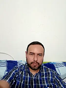 Snapshot of ElSunEagle chatting on October 6, 2025, 3:48 am ElSunEagle online show from October 6, 2025, 3:48 am