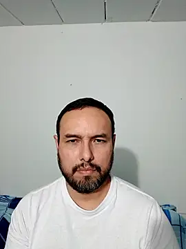 Snapshot of ElSunEagle chatting on October 12, 2025, 3:49 am ElSunEagle online show from October 12, 2025, 3:49 am