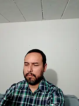 Snapshot of ElSunEagle chatting on October 20, 2025, 4:46 am ElSunEagle online show from October 20, 2025, 4:46 am