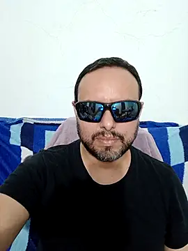 ElSunEagle online show from May 8, 2026, 2:39 am