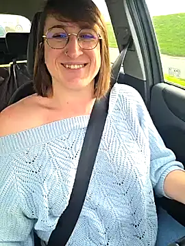 Snapshot of minierose chatting on February 16, 2026, 11:50 am minierose online show from February 16, 2026, 11:50 am