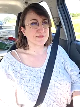 Snapshot of minierose chatting on March 4, 2026, 9:48 am minierose online show from March 4, 2026, 9:48 am