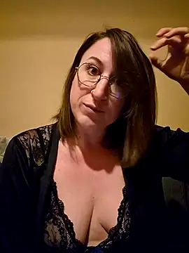 minierose online show from April 17, 2026, 4:37 am