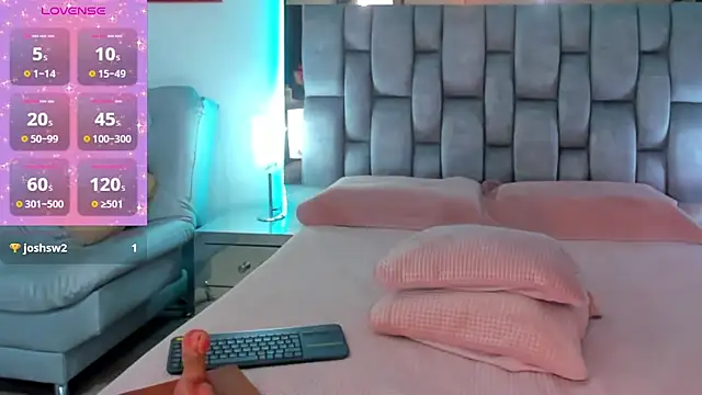 Snapshot of Abbye_blue01 chatting on January 23, 2025, 2:44 am Abbye blue01 online show from January 23, 2025, 2:44 am