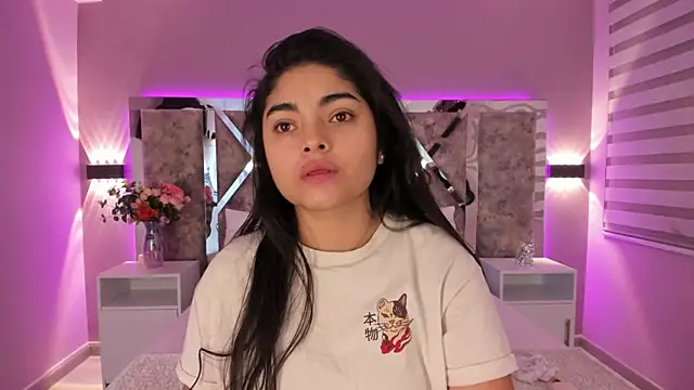 Snapshot of GiselOrtiz chatting on February 3, 2025, 11:09 am GiselOrtiz online show from February 3, 2025, 11:09 am