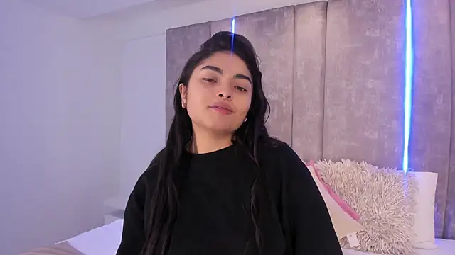 Snapshot of GiselOrtiz chatting on February 10, 2025, 11:36 am GiselOrtiz online show from February 10, 2025, 11:36 am