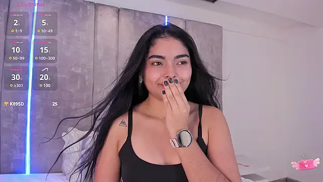 Snapshot of GiselOrtiz chatting on February 24, 2025, 6:15 pm GiselOrtiz online show from February 24, 2025, 6:15 pm