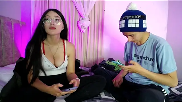 Pinkandyellowpokemon online show from March 17, 2026, 3:11 am