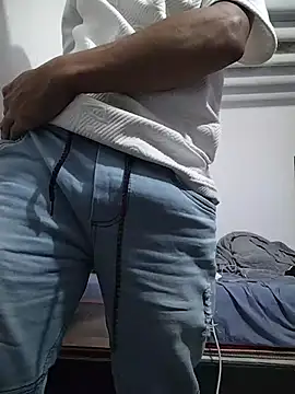 Danielitohot23cm online show from January 8, 2026, 3:09 am