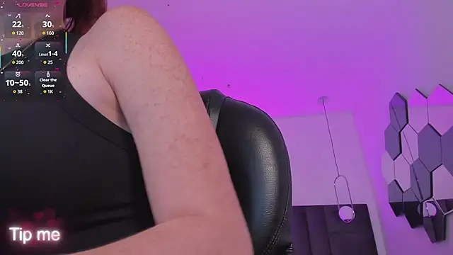 Snapshot of CorinneRusso chatting on January 17, 2026, 4:17 am CorinneRusso online show from January 17, 2026, 4:17 am