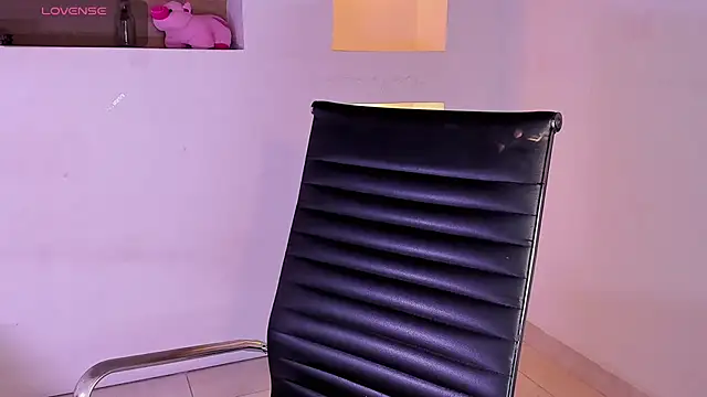 BlakmillerrGilson online show from January 31, 2025, 7:51 pm