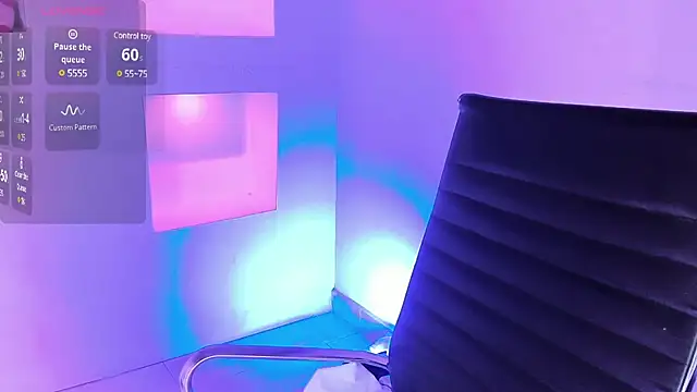 BlakmillerrGilson online show from February 6, 2025, 10:53 pm