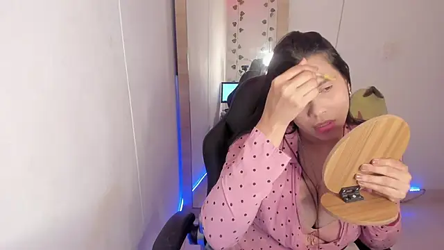 hellensexy online show from January 14, 2025, 10:02 pm